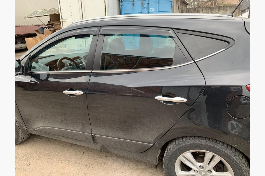 Hyundai IX-35 2010-2015 Lower window trim stainless steel (6 pcs) Image