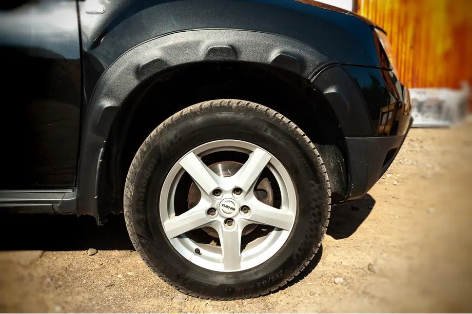 Renault Duster 2008–2017 Fender flares with lips (8 pcs, ABS) Image