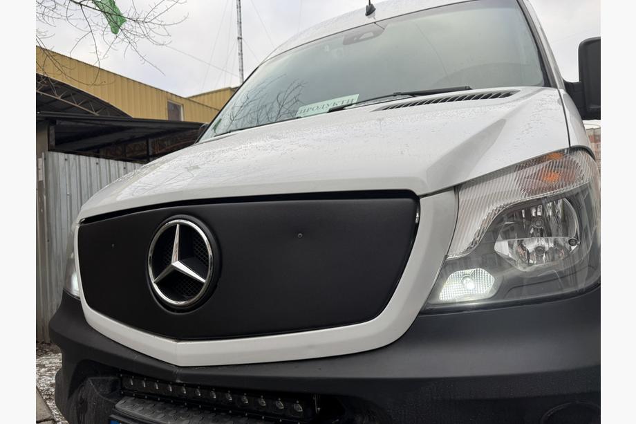 Mercedes Sprinter W906 2006–2018 Winter grille cover V1 (2013↗) Photo 3