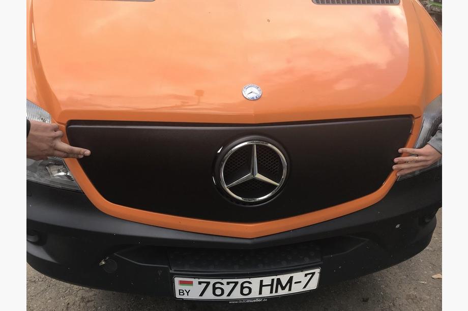 Mercedes Sprinter W906 2006–2018 Winter grille cover V1 (2013↗) Photo 6
