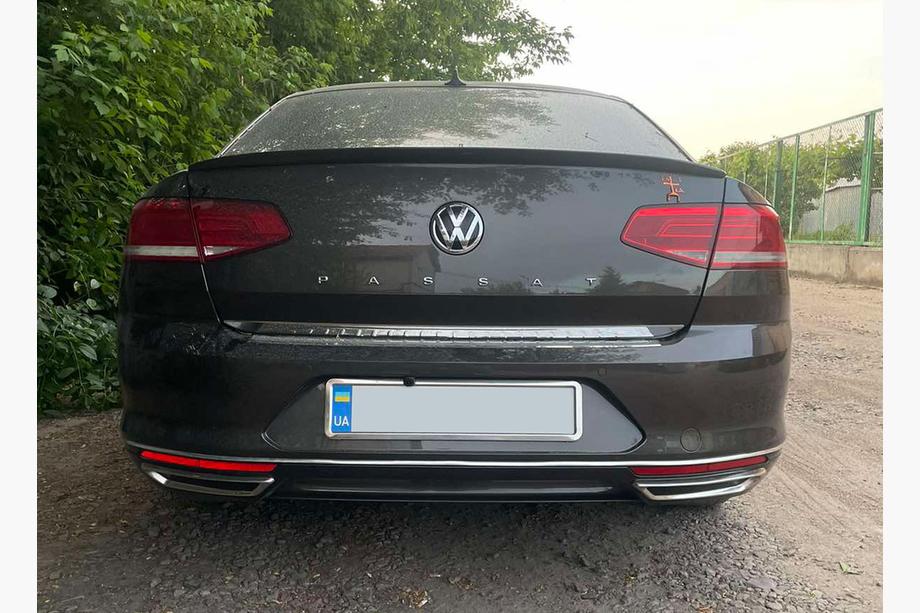 Volkswagen Passat B8 2015-2023 Trunk Trim SD Stainless Steel Carmos - Turkish Steel Photo 2