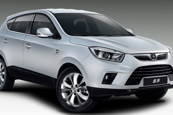 Overview of crossover JAC S5