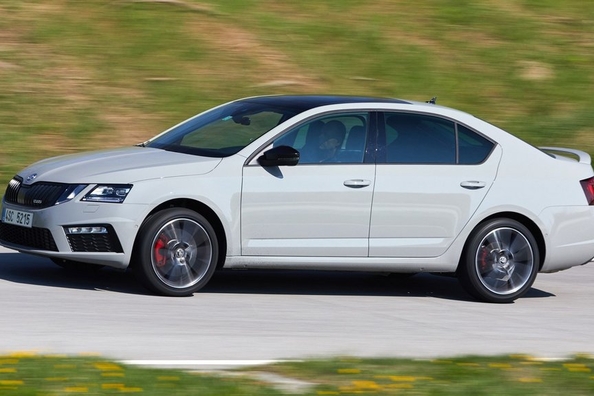 Browse Skoda Octavia RS 2017