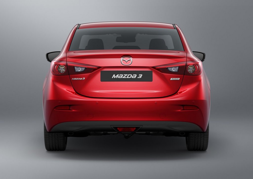 Review of the updated Mazda 3