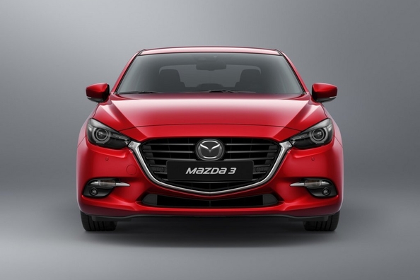 Review of the updated Mazda 3 Photo 2