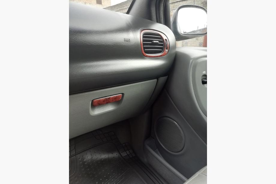 Chrysler Voyager 2001-2007 Dashboard Trim Covers (Meric) Photo 4
