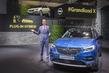 Opel has presented its first hybrid car photo 1