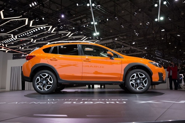 Browse Subaru XV 2018 model year Photo 2