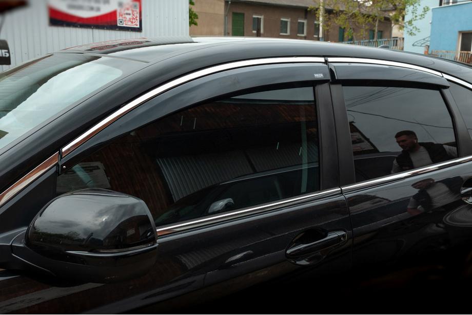 Honda CRV 2012-2016 Window deflectors with chrome trim (4 pcs, Niken) Photo 1