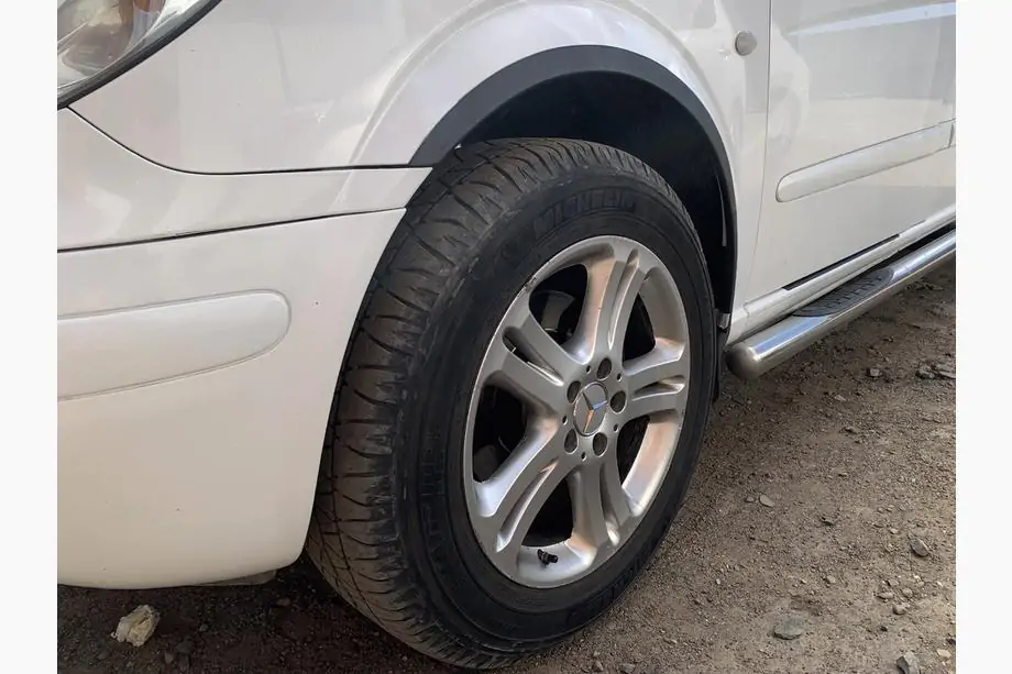 Mercedes Vito W639 2004-2014 Fender flares (4 pcs, black) Image