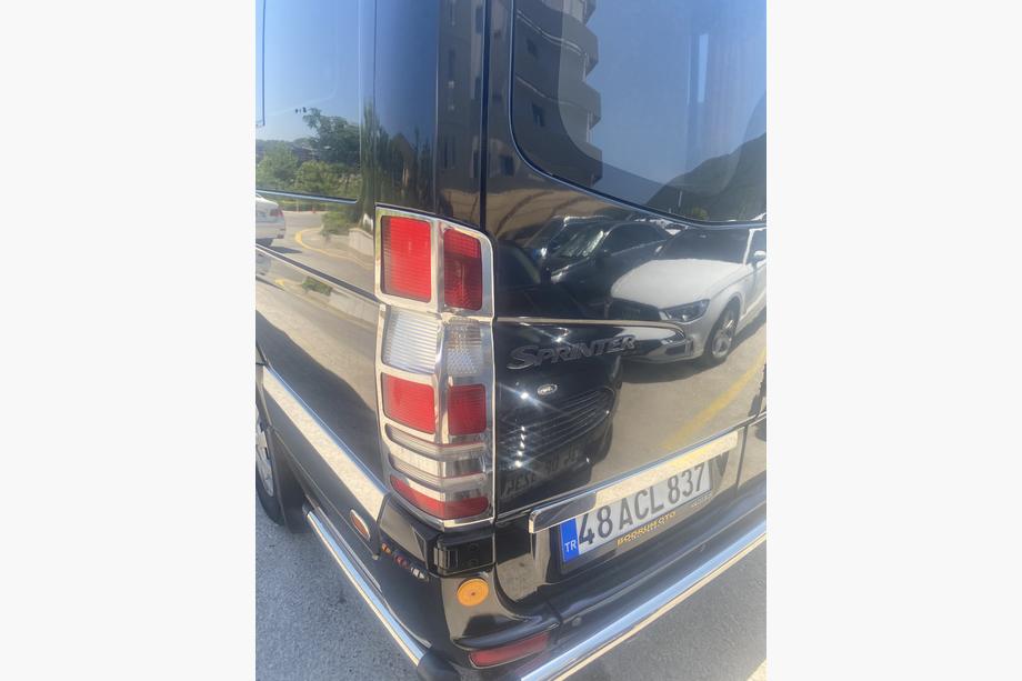 Mercedes Sprinter W906 2006–2018 Chrome Tail Light Covers (2 pcs, Stainless Steel) Photo 6