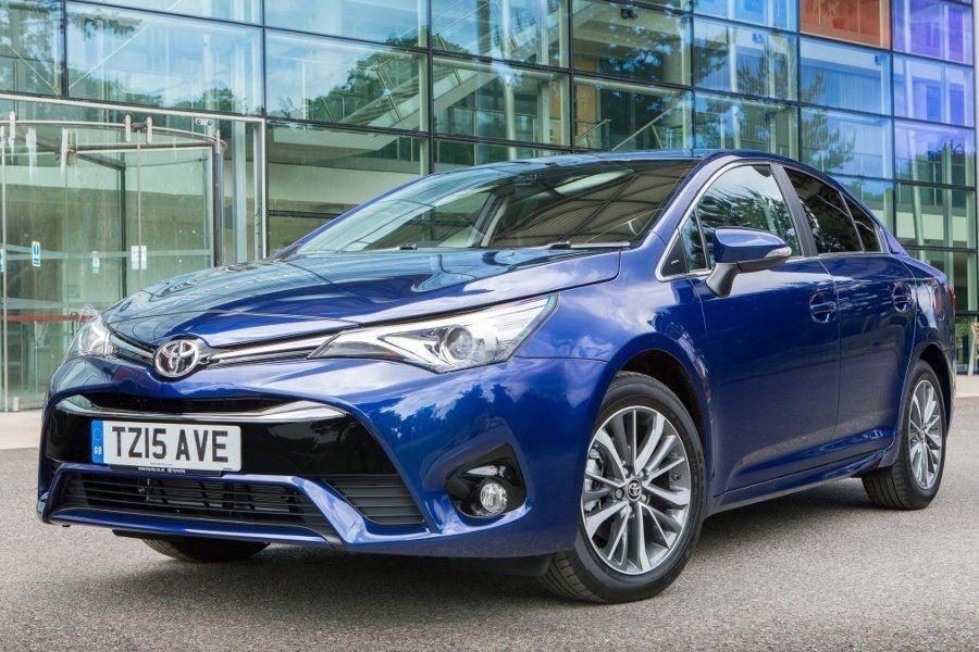 Review of the updated sedan Toyota Avensis