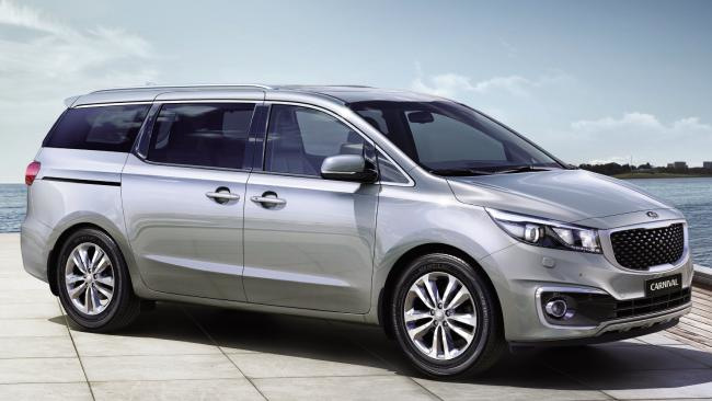 Review of KIA Carnival minivan