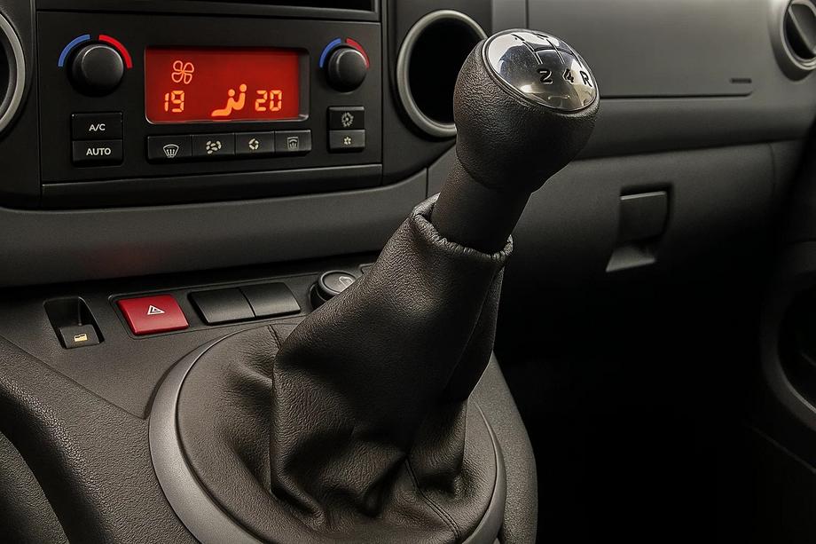 Citroen Berlingo 2008-2018 Leather Gear Shift Boot Image