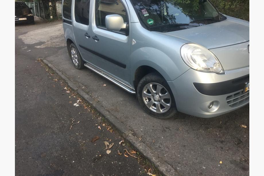 Renault Kangoo 2008–2020 Premium Side Steps (2 pcs, Stainless Steel) 60 mm, short wheelbase Image