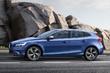 The five-door hatchback Volvo V40 photo 4