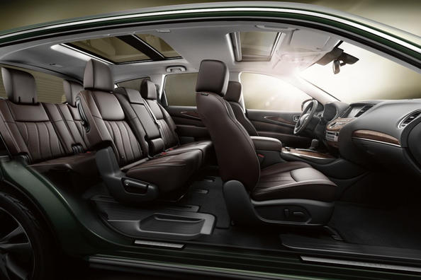 Overview the seven-seat crossover Infiniti JX 35 Photo 4