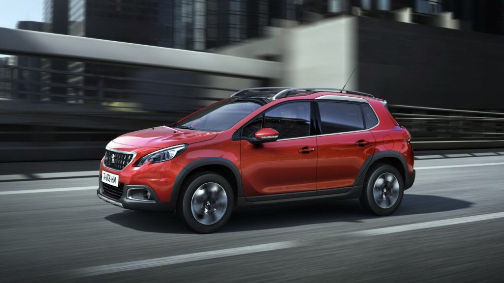 Overview of the compact crossover Peugeot 2008