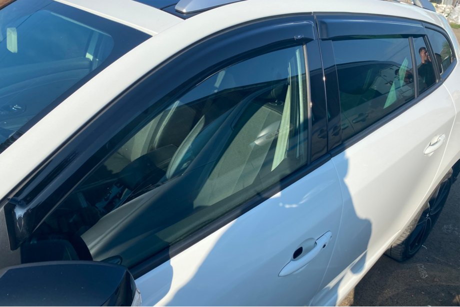 Renault Megane III 2009-2016 Window Deflectors SW (4 pcs, HIC) Photo 9
