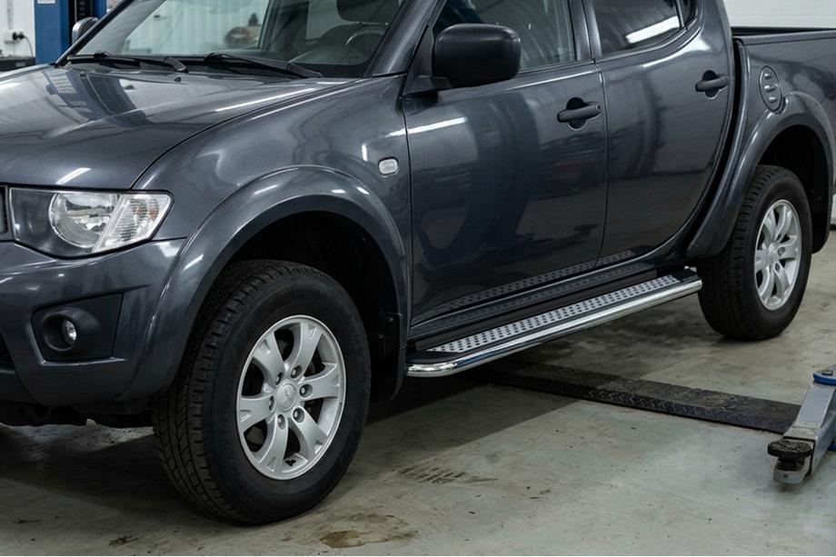 Fiat Fullback 2016- Side Steps Maydos V2 (2 pcs, Aluminum & Stainless Steel) Image
