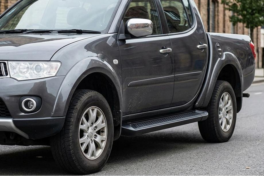Fiat Fullback 2016- Side Steps Allmond Black (2 pcs, Aluminum) Image