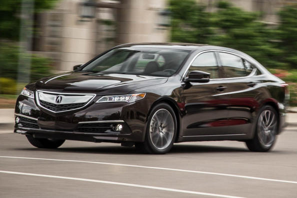 Overview of the premium sedan Acura TLX Photo 3