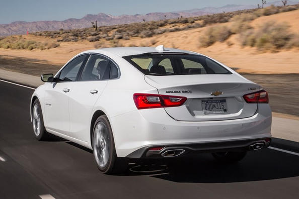 Review of the Chevrolet Malibu sedan ninth generation Photo 5