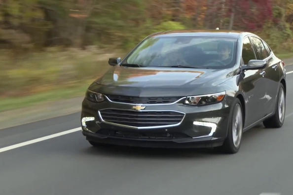 Review of the Chevrolet Malibu sedan ninth generation Photo 2
