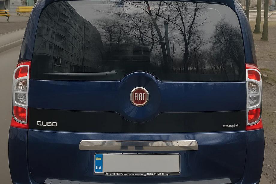 Citroen Nemo 2007-2017 Chrome Tail Light Covers Straight (2 pcs, Stainless Steel) Image