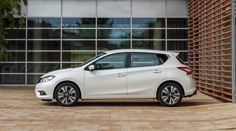 Review hatchback Nissan Pulsar