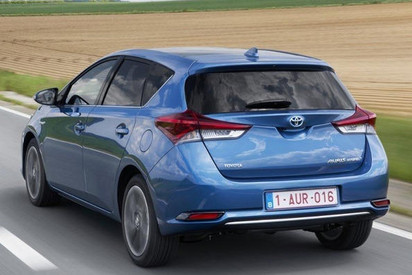 Review of Toyota Auris hatchback Photo 3