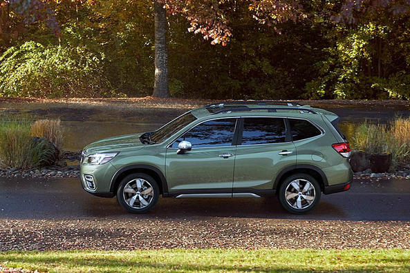 New Subaru Forester fifth generation Photo 4