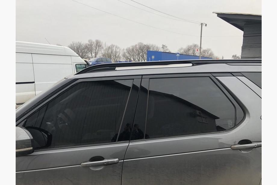Land Rover Discovery V 2017- OEM Roof Rails (2 pcs) Image