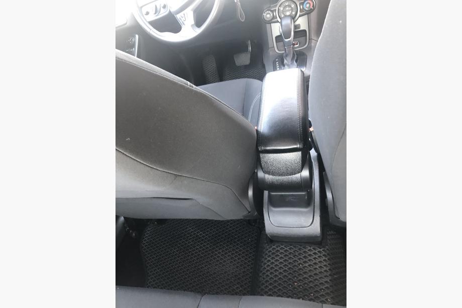 Ford Fiesta 2008-2017 Armrest Gray Photo 4