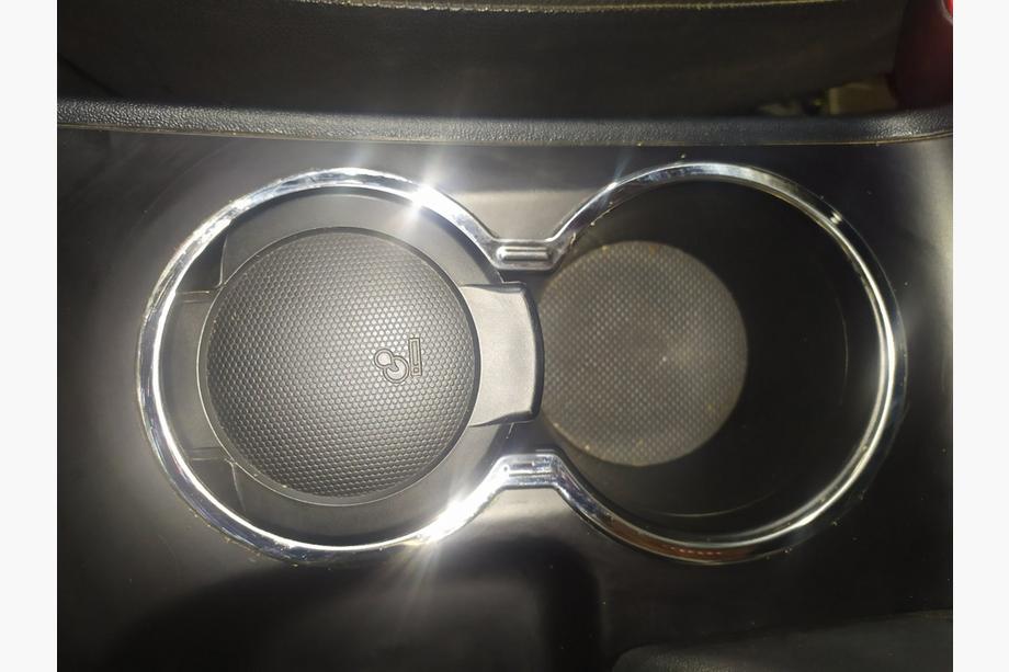 Hyundai IX-35 2010-2015 Cup Holder Rings (Stainless Steel) Photo 3