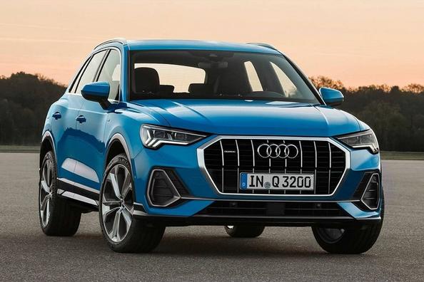 Browse Audi Q3 second generation Photo 4