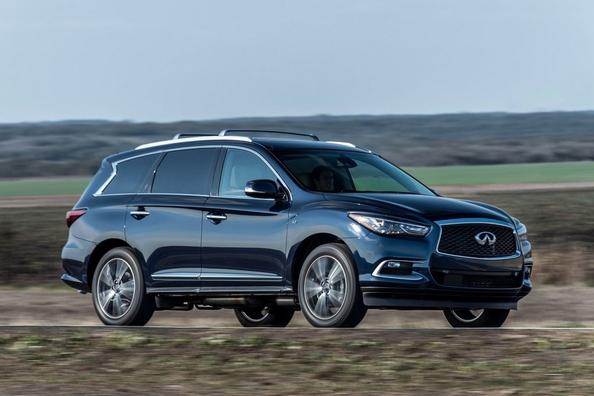 Premium crossover Infiniti QX60 Photo 9