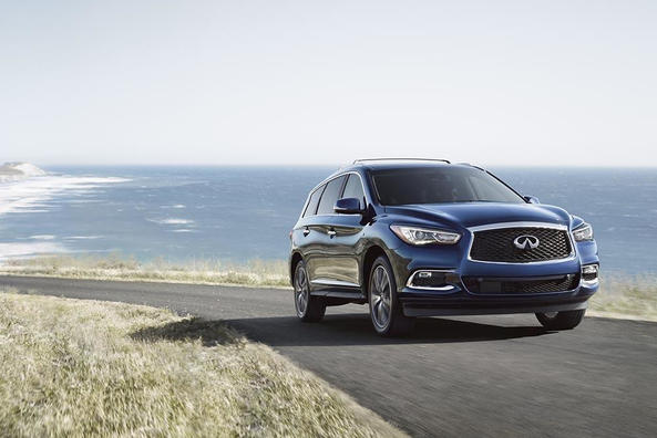 Premium crossover Infiniti QX60 Photo 5