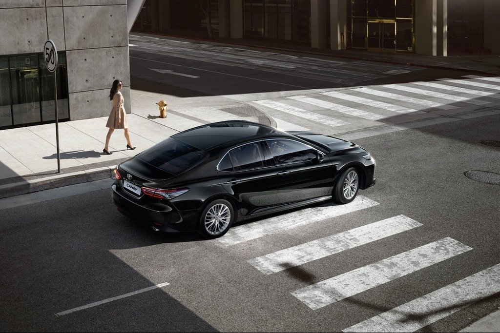 Second review Toyota Camry 2018 model year