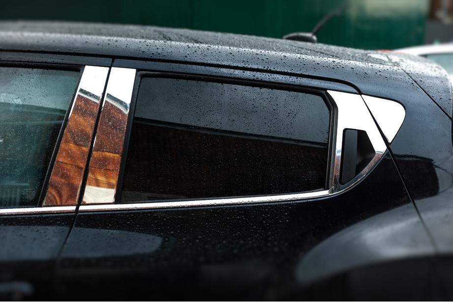 Nissan Juke 2010-2019 Stainless Steel Door Pillar Trim (8 pcs) Photo 3