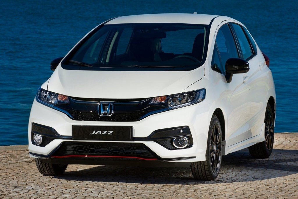 Review of the updated compact hatchback Honda Jazz