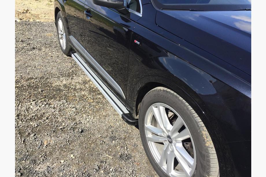 Audi Q7 2015–2026 Side Steps Maya V4 (2 pcs, Aluminum) Image