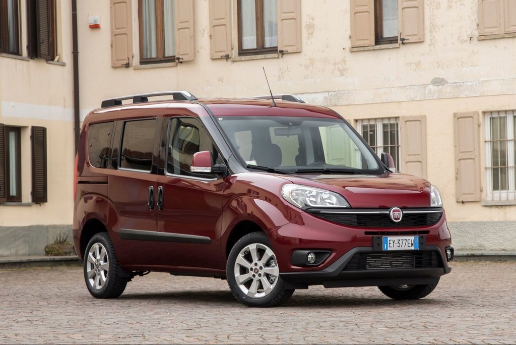 Overview a five-passenger compact MPV, Fiat Doblo