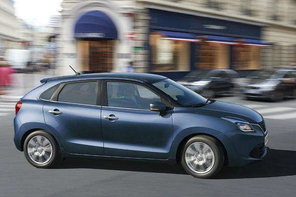 Review five-door hatchback Suzuki Baleno Photo 7