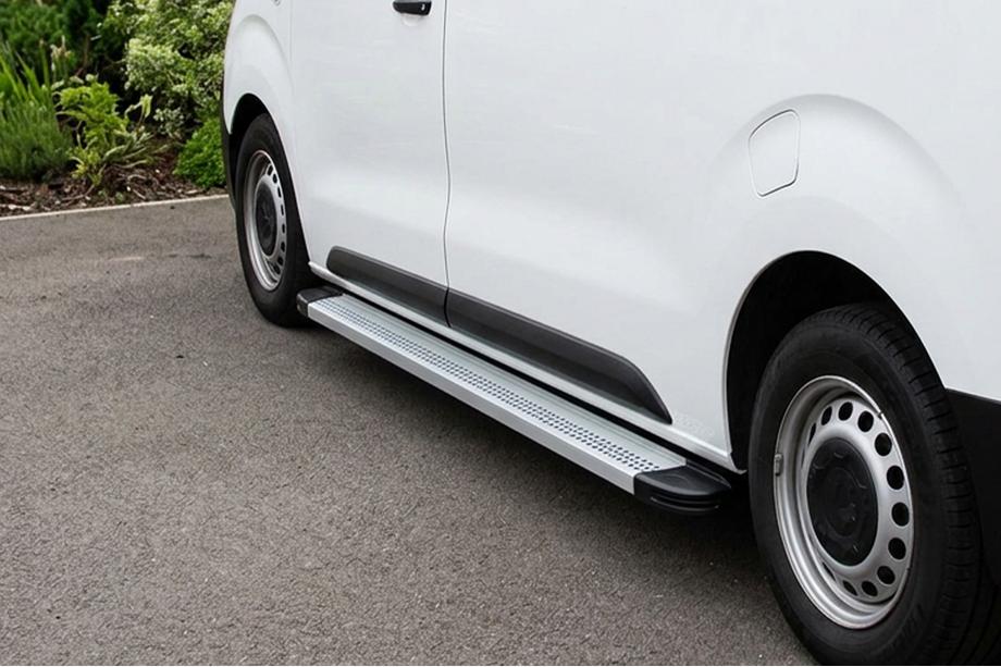 Citroen Jumpy/Dispatch 2017- Side Steps Maya V2 (2 pcs, Aluminum) Image