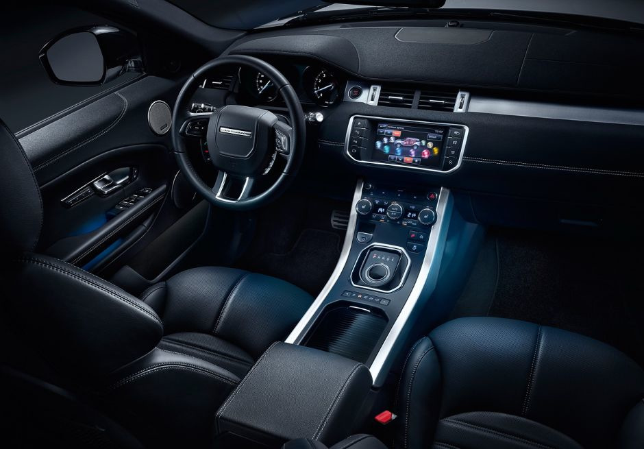 Updated premium crossover Range Rover Evoque