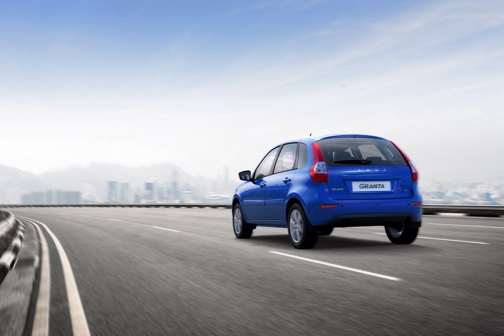 Review five-door hatchback Lada Granta