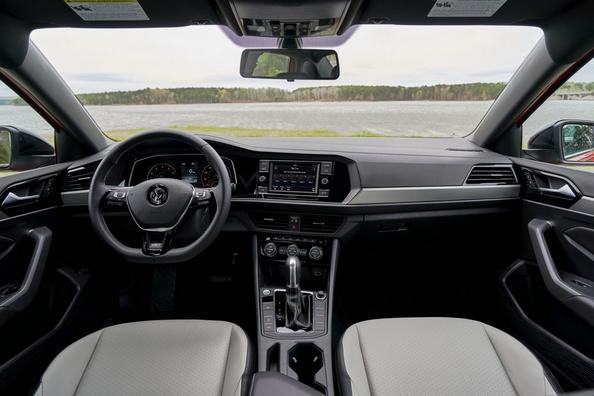 The seventh generation of the Volkswagen Jetta sedan Photo 6