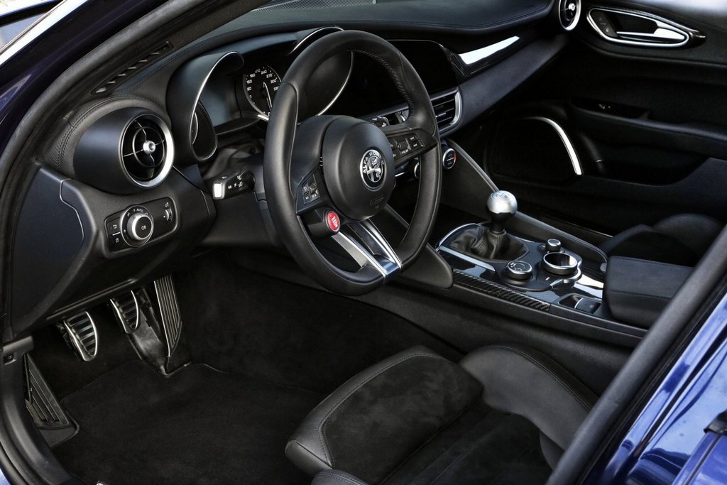 Review of the Alfa Romeo Giulia sedan