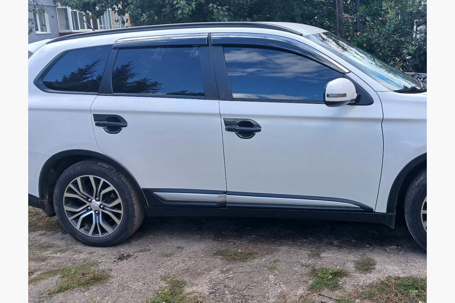 Mitsubishi Outlander 2012-2021 Roof Rails (2 pcs) Grey Image